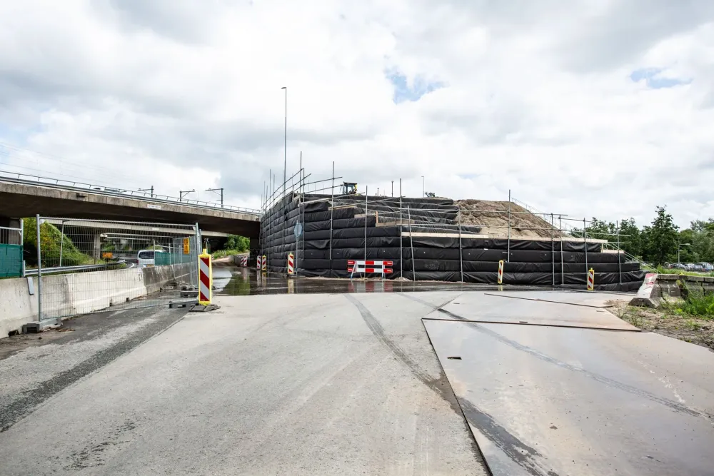 002+Amsterdam-A10-KNM-20250707-17-1920w